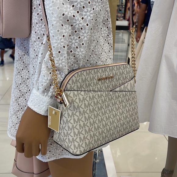 MICHAEL KORS Jet Set Medium Logo Dome Satchel Crossbody 
Powder Blush 
NWT - Picture 3 of 16